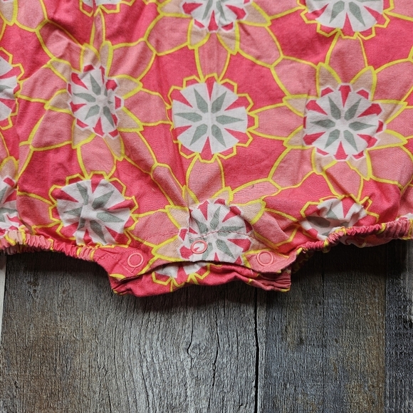 Tea Collection South African Floral Smock Neck Baby Bubble 6-12 months - Picture 2 of 6